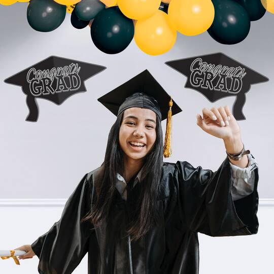 Beistle 22" x 37" Congrats Grad Cutouts